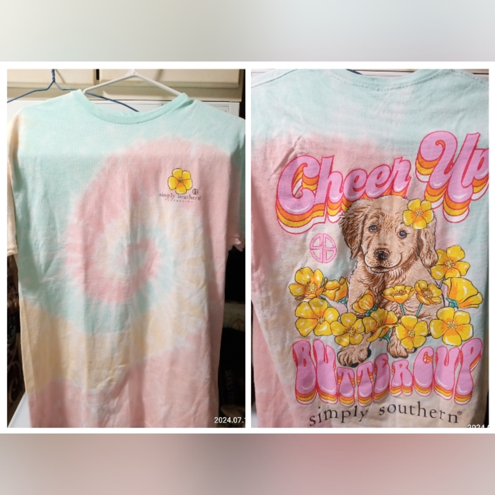 SIMPLY SOUTHERN T-shirt Medium- "Cheer Up Buttercup"  🐶 🌺
